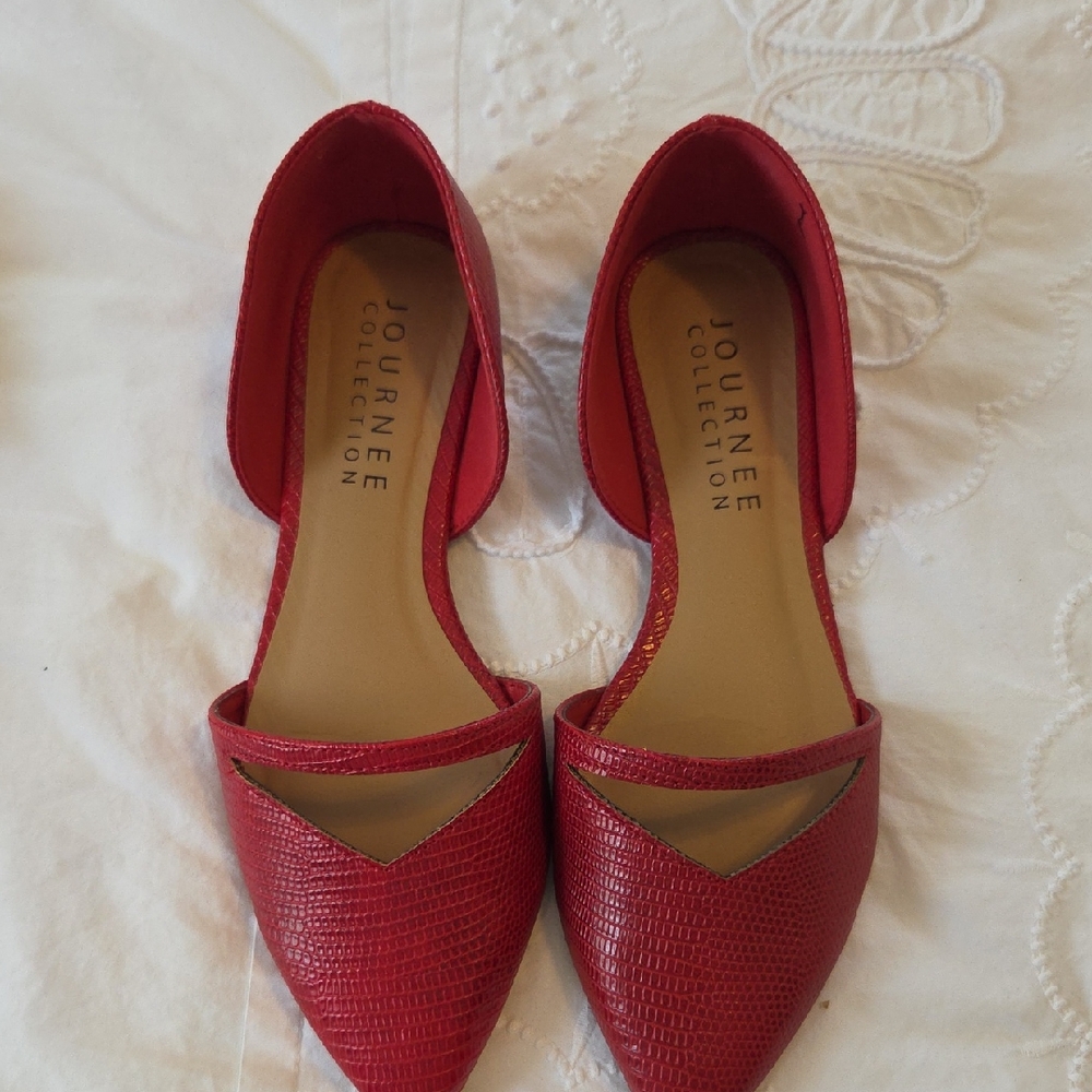 Journee Collection Women's Vibrant Red Loafers